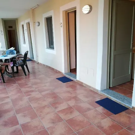 La Di Campagna Hostel *
